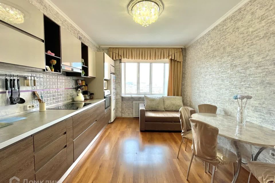 Продаётся 2-комнатная квартира, 68.6 м²
