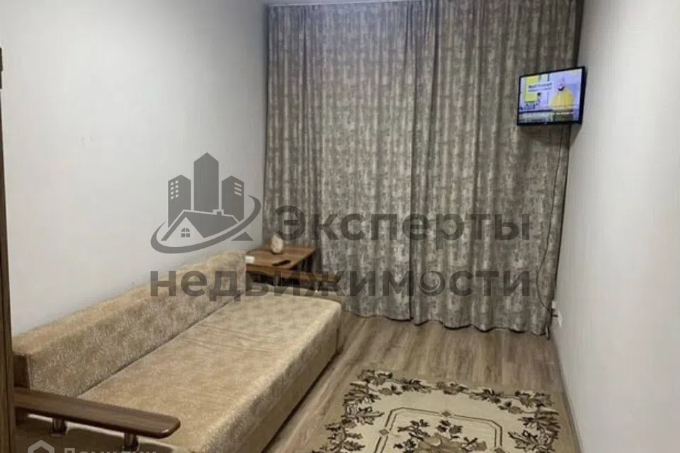 Продаётся 4-комнатная квартира, 90 м²