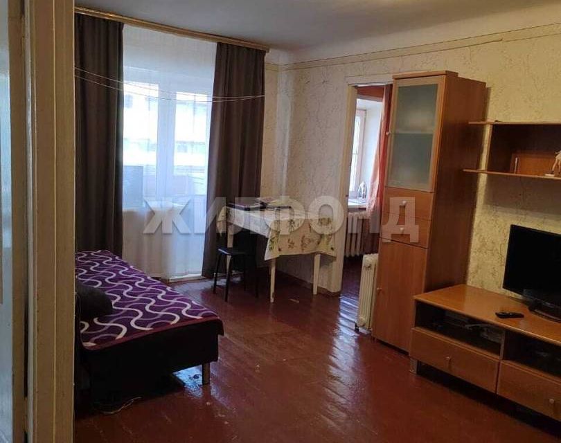 Продаётся 2-комнатная квартира, 40.3 м²