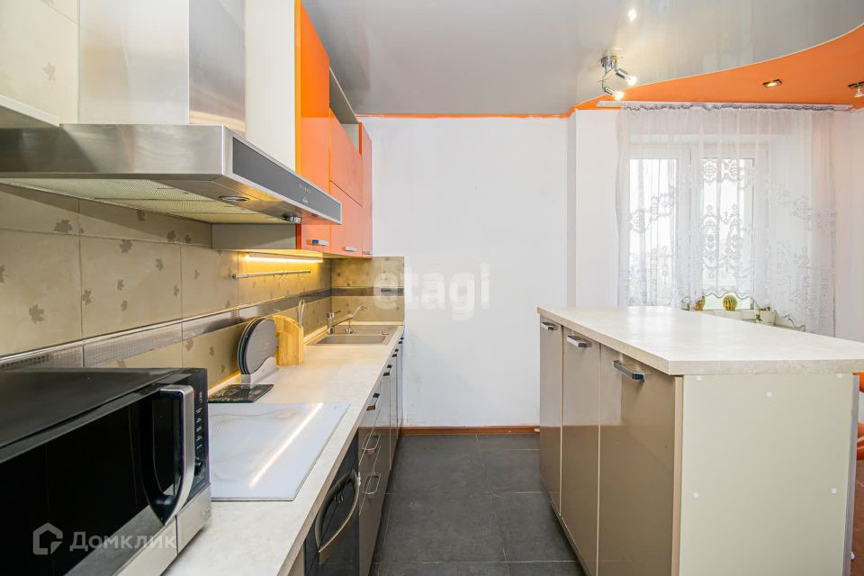 Продаётся 2-комнатная квартира, 99.2 м²