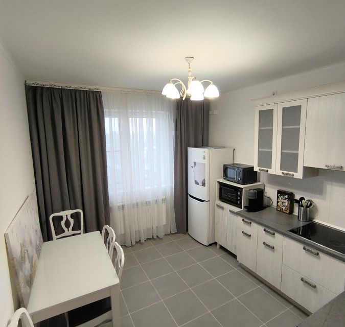 Сдаётся 2-комнатная квартира, 57.7 м²