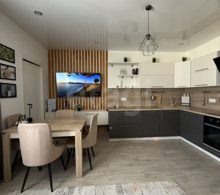 Продаётся 2-комнатная квартира, 66.7 м²