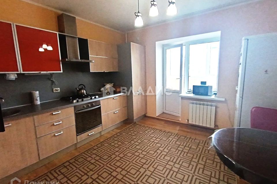 Продаётся 2-комнатная квартира, 79.8 м²
