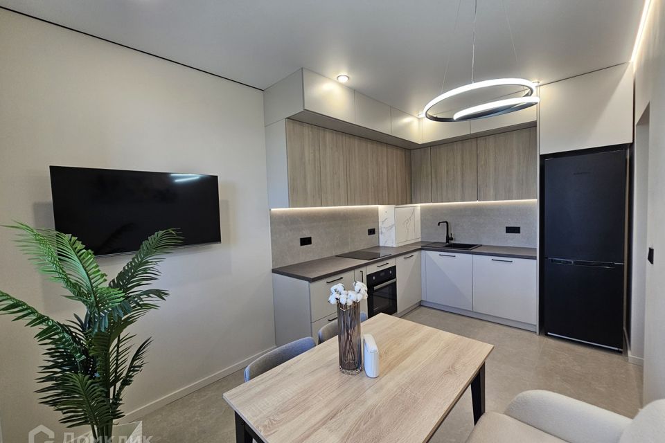 Продаётся 1-комнатная квартира, 43 м²
