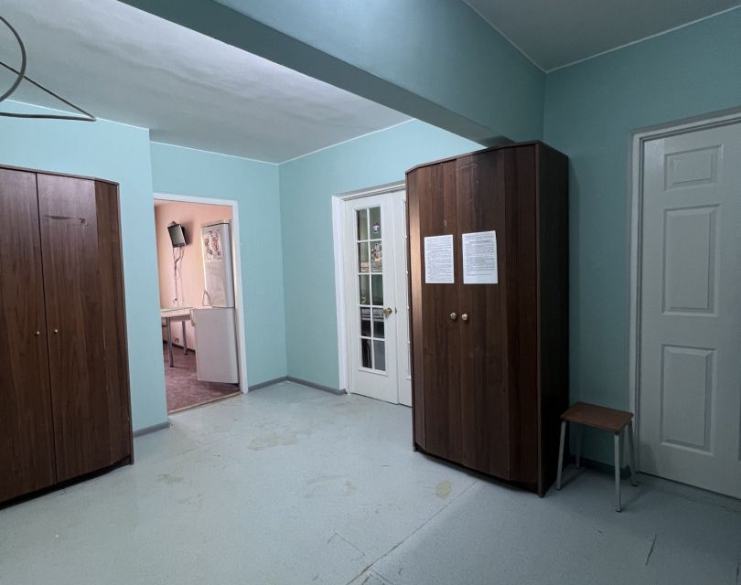 Продаётся 4-комнатная квартира, 99.6 м²