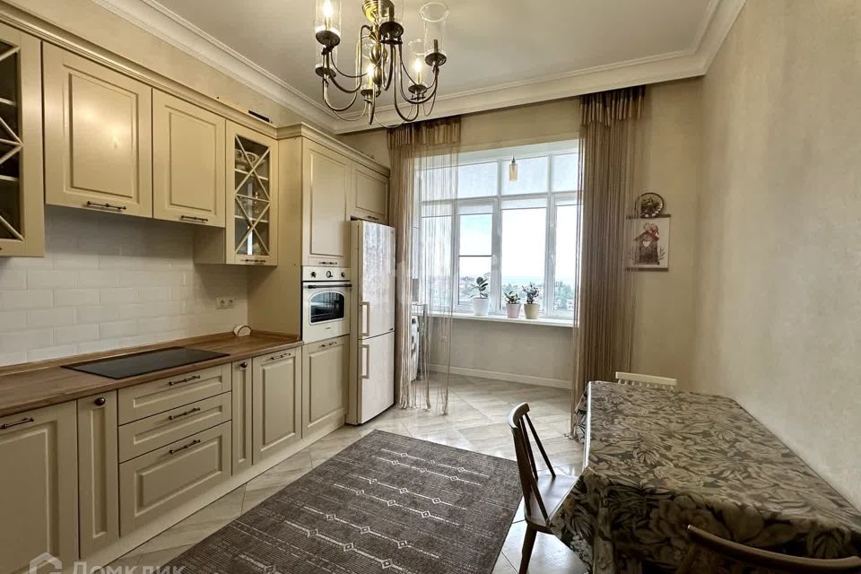 Продаётся 3-комнатная квартира, 91 м²