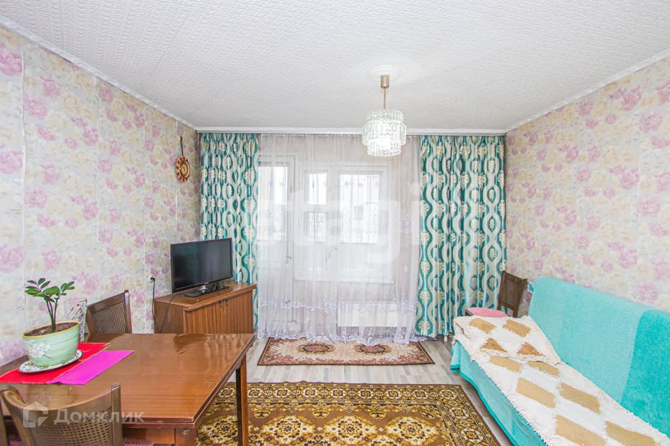 Продаётся 4-комнатная квартира, 87.9 м²