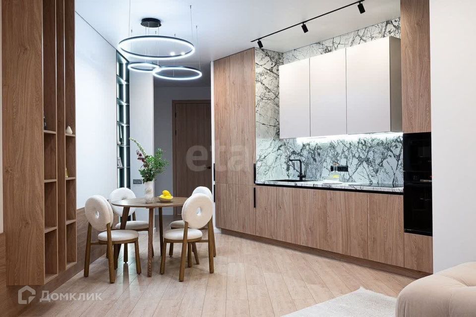 Продаётся 4-комнатная квартира, 104.4 м²