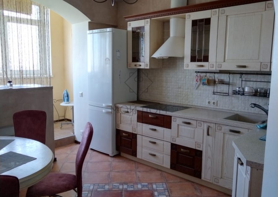 Сдаётся 2-комнатная квартира, 66 м²