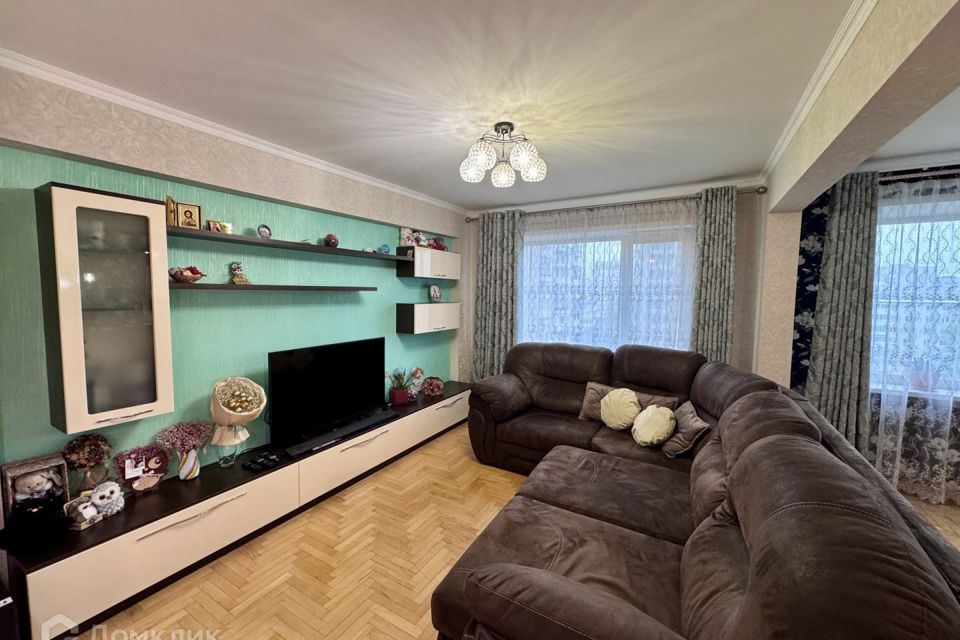 Продаётся 3-комнатная квартира, 77.6 м²