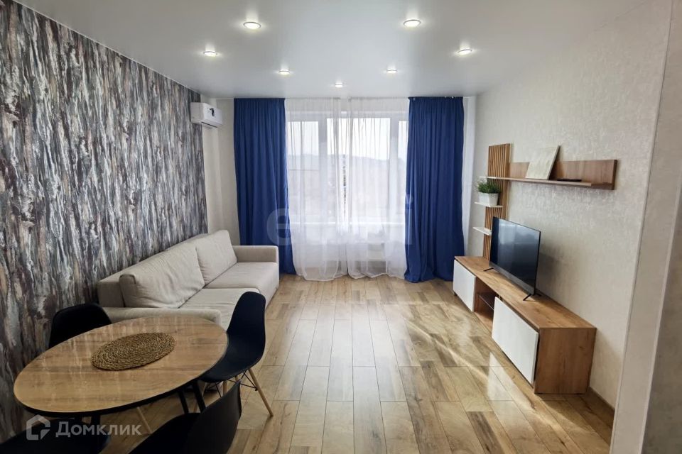 Продаётся 1-комнатная квартира, 48 м²