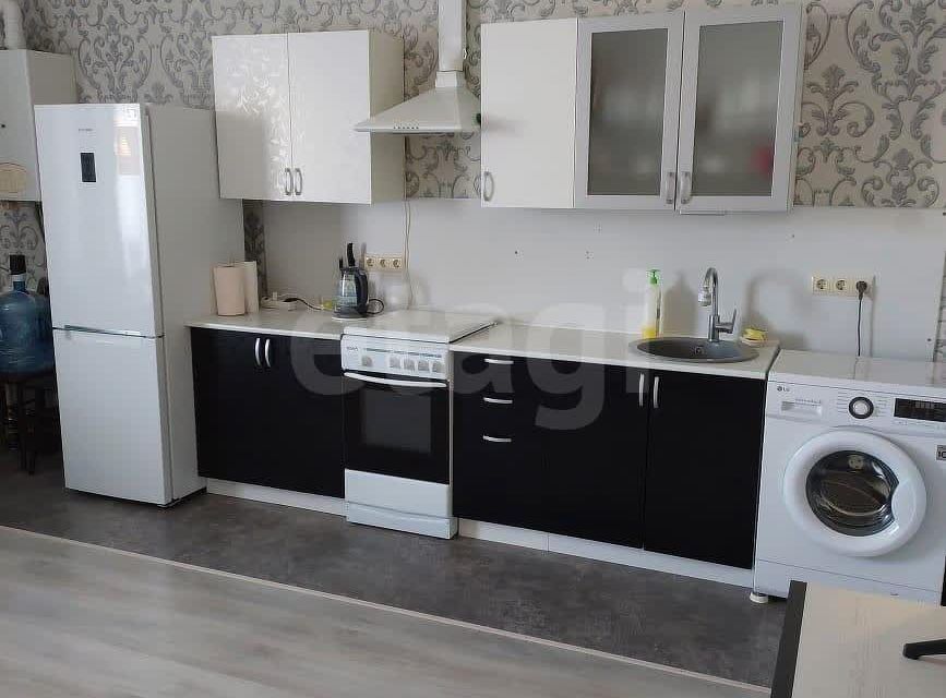 Продаётся 2-комнатная квартира, 43.4 м²