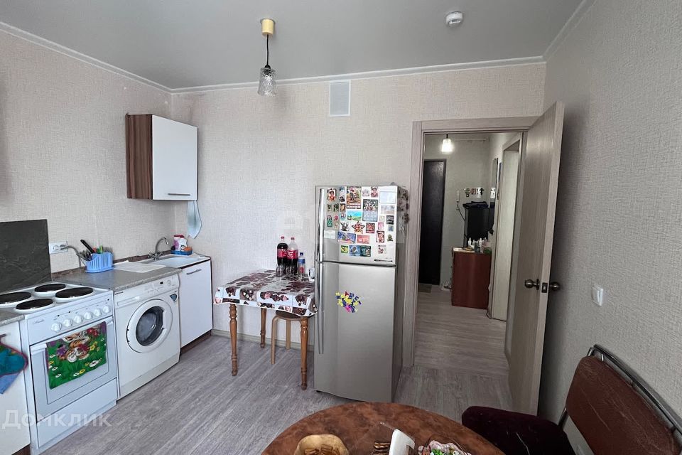 Продаётся 1-комнатная квартира, 37.8 м²