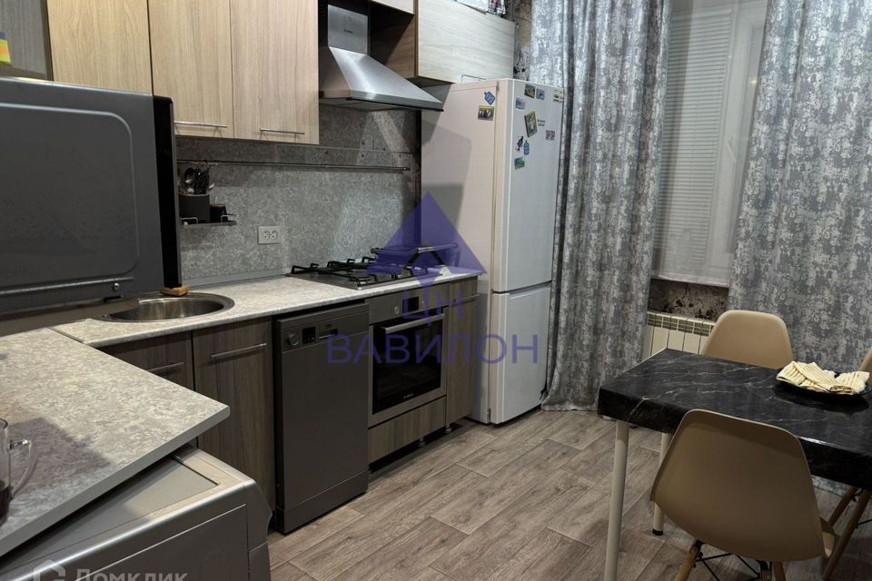 Продаётся 4-комнатная квартира, 74 м²