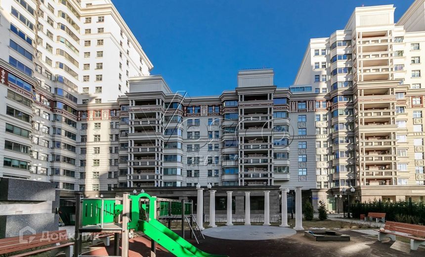 Продаётся 3-комнатная квартира, 113.9 м²