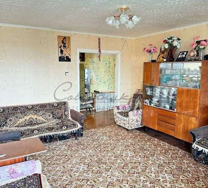 Продаётся 4-комнатная квартира, 71.8 м²