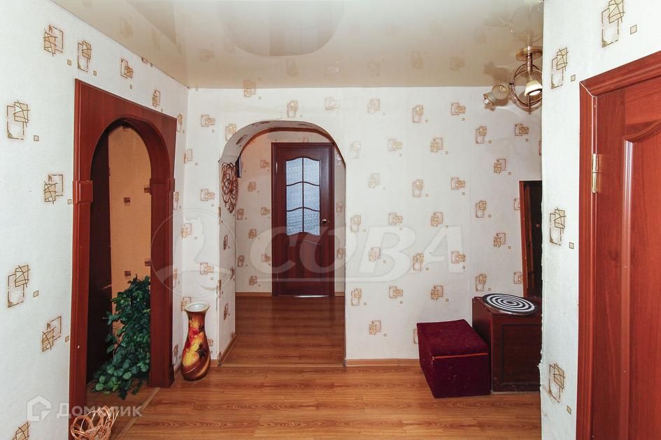 Продаётся 4-комнатная квартира, 100 м²