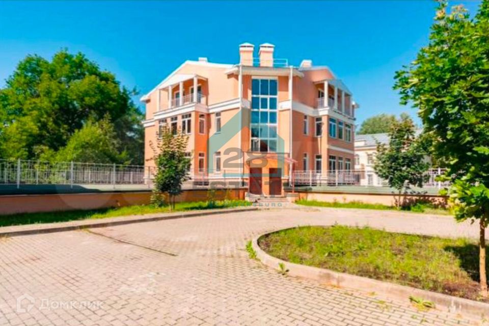 Продаётся 1-комнатная квартира, 58.2 м²