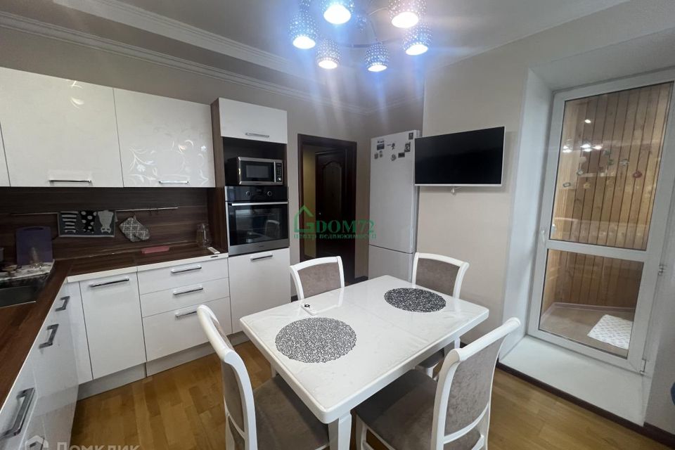 Продаётся 2-комнатная квартира, 78 м²