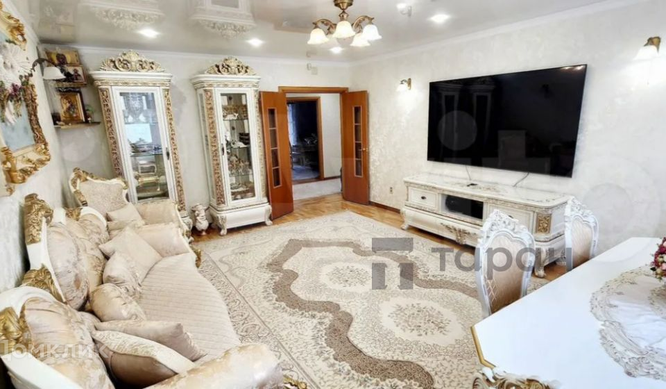 Продаётся 3-комнатная квартира, 107.7 м²