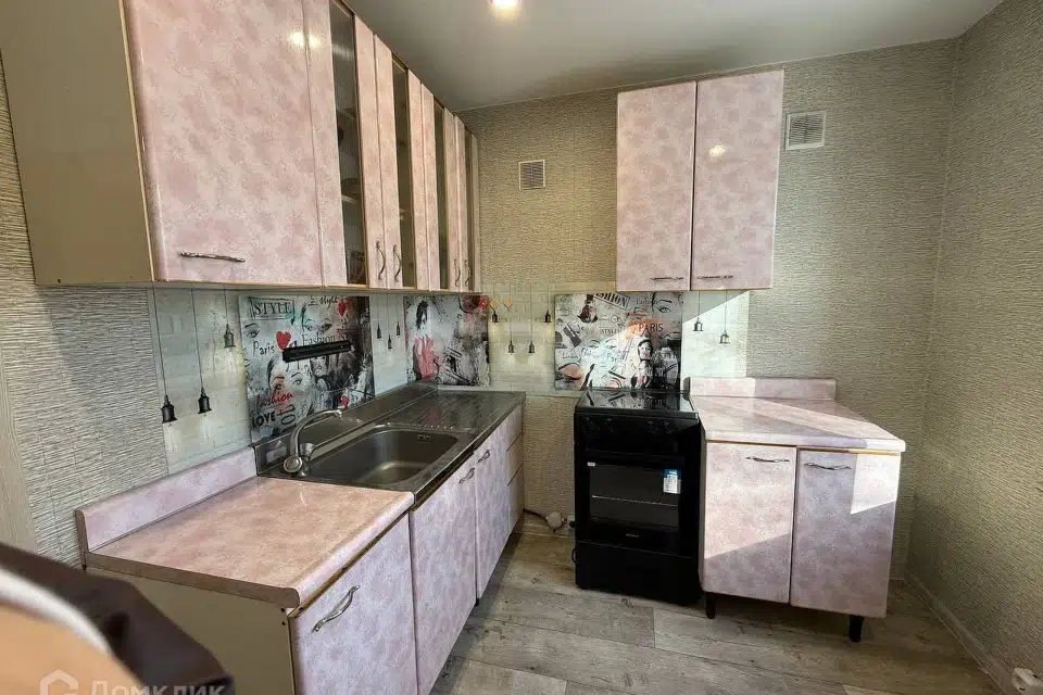 Продаётся 2-комнатная квартира, 43.3 м²