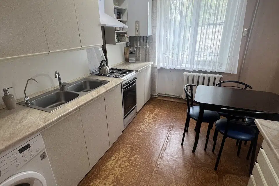 Продаётся 4-комнатная квартира, 87 м²