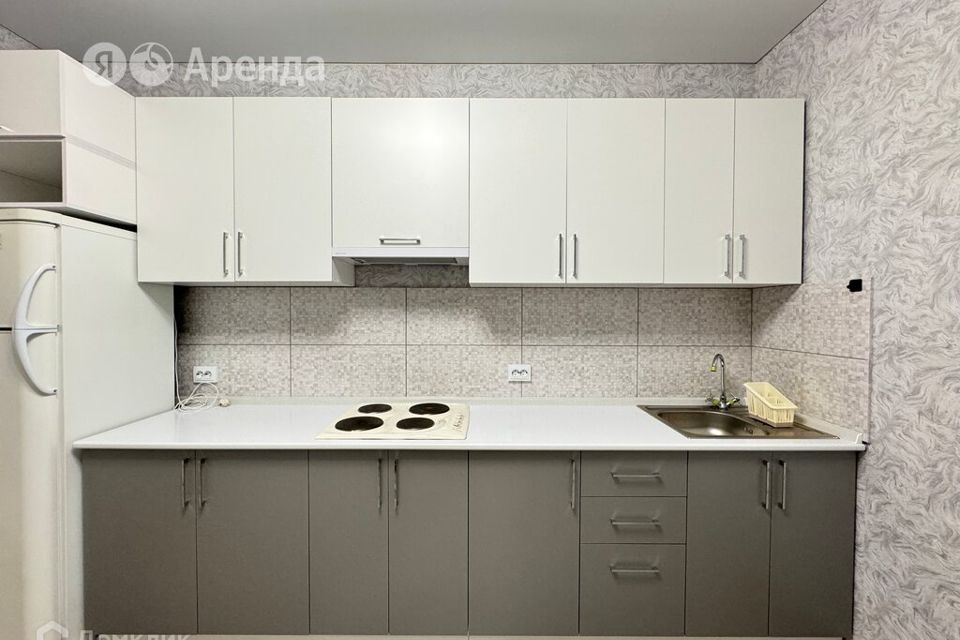 Сдаётся 1-комнатная квартира, 43 м²