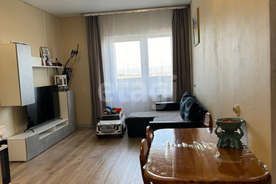 Продаётся комната в 2-комн. квартире, 41 м²