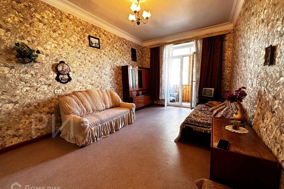 Продаётся 1-комнатная квартира, 35.9 м²