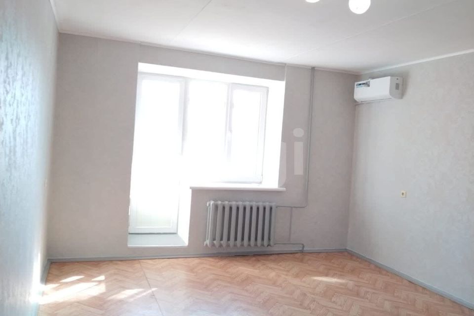 Продаётся 1-комнатная квартира, 37.3 м²