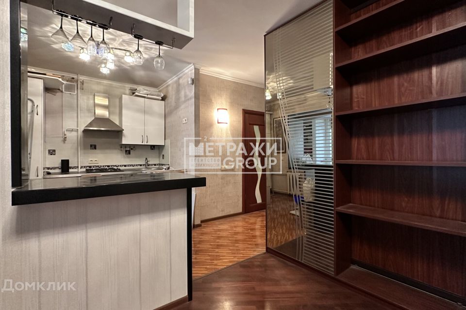 Продаётся 1-комнатная квартира, 37.4 м²