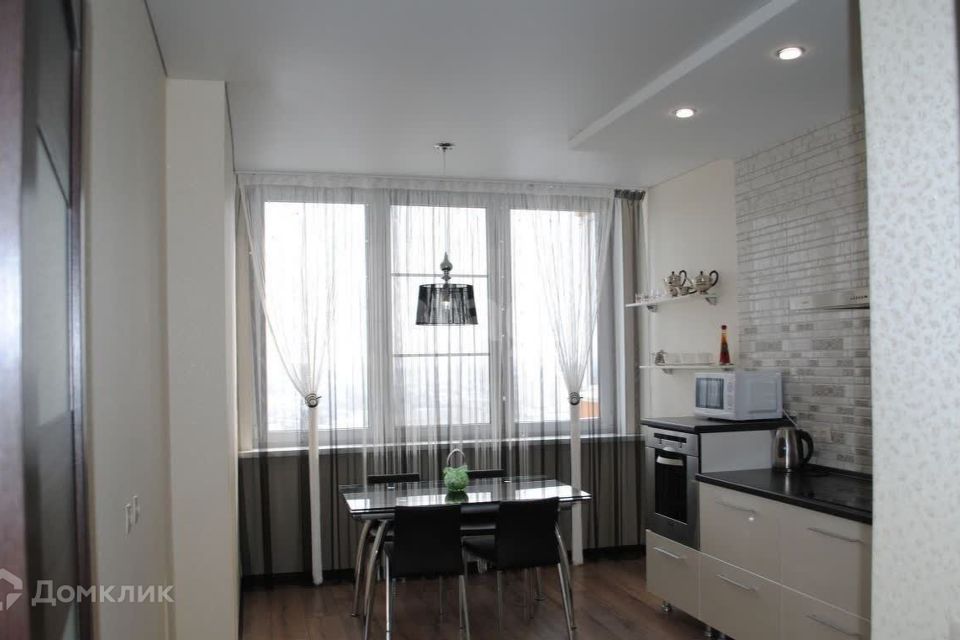 Продаётся 1-комнатная квартира, 41 м²