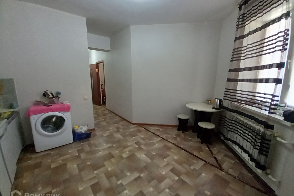 Продаётся 1-комнатная квартира, 41 м²