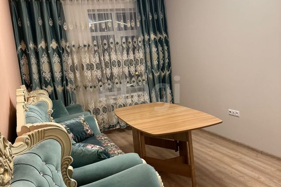 Продаётся 3-комнатная квартира, 68.2 м²