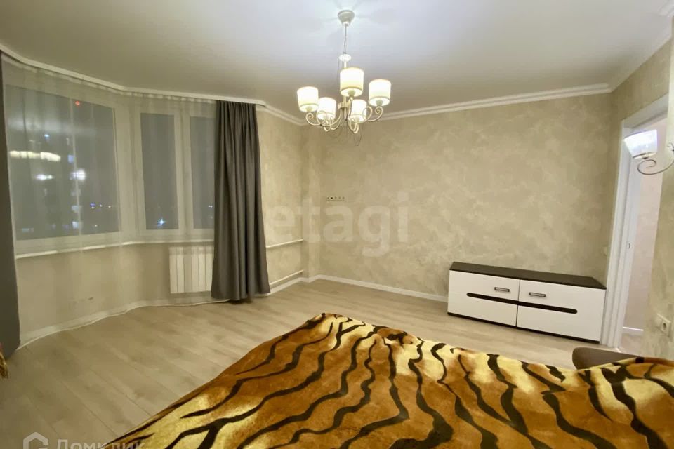 Продаётся 2-комнатная квартира, 61.7 м²