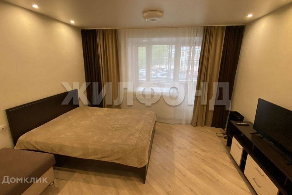 Продаётся 1-комнатная квартира, 38 м²