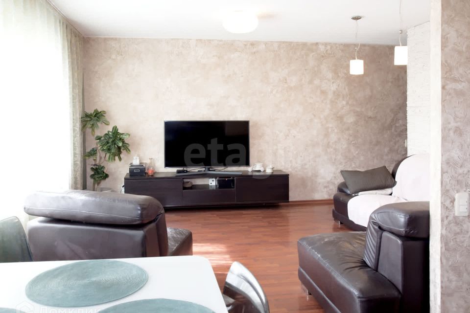 Продаётся 4-комнатная квартира, 86.6 м²