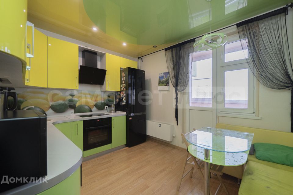 Продаётся 2-комнатная квартира, 58.2 м²