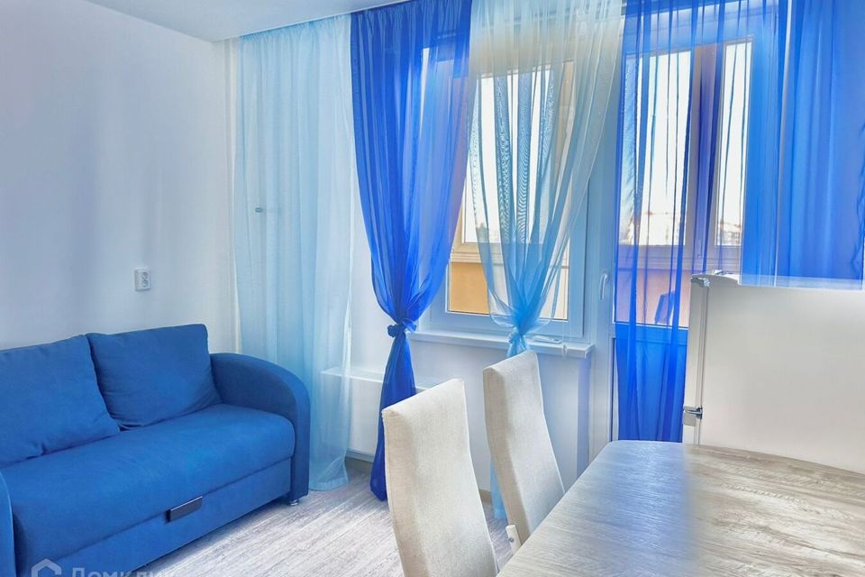 Продаётся 1-комнатная квартира, 42 м²