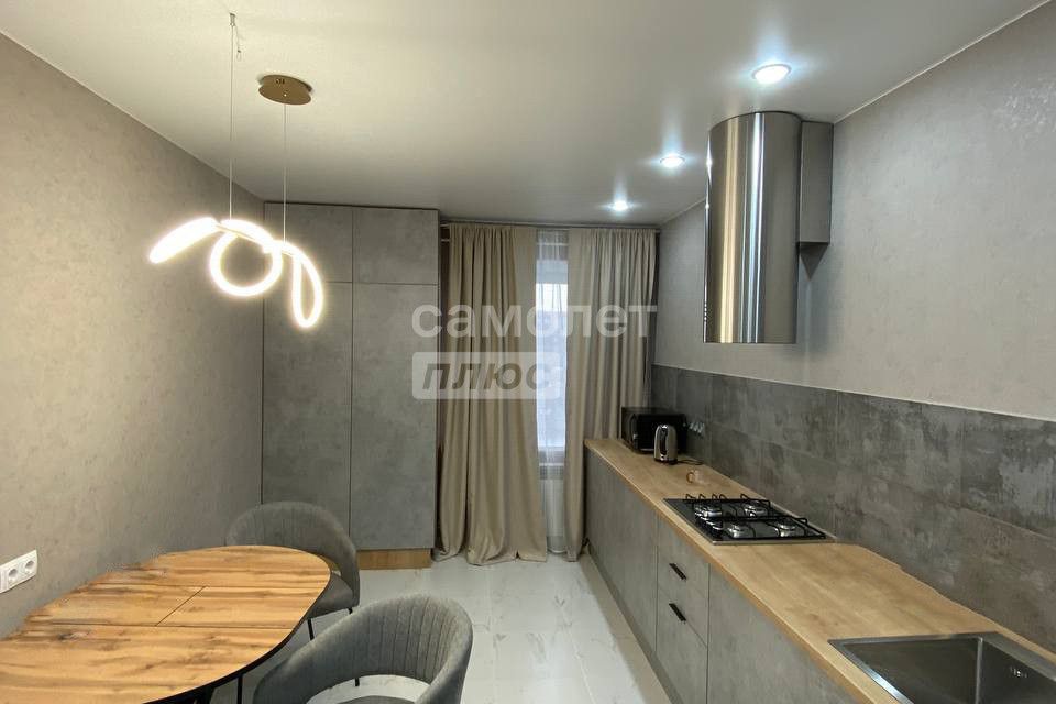 Продаётся 1-комнатная квартира, 43.5 м²