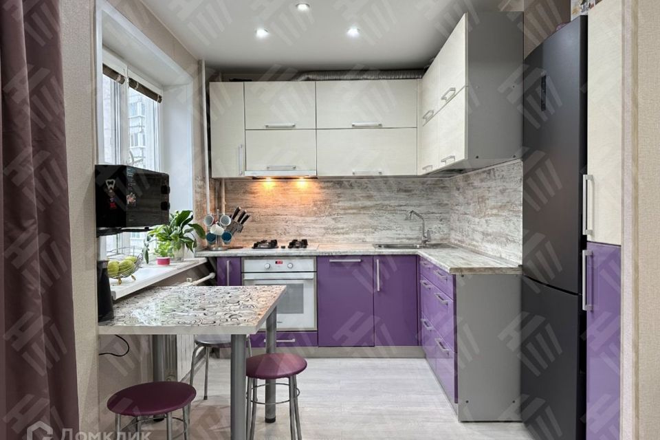 Продаётся 3-комнатная квартира, 63.3 м²