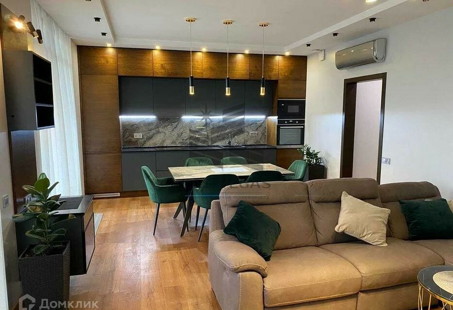 Сдаётся 3-комнатная квартира, 120 м²