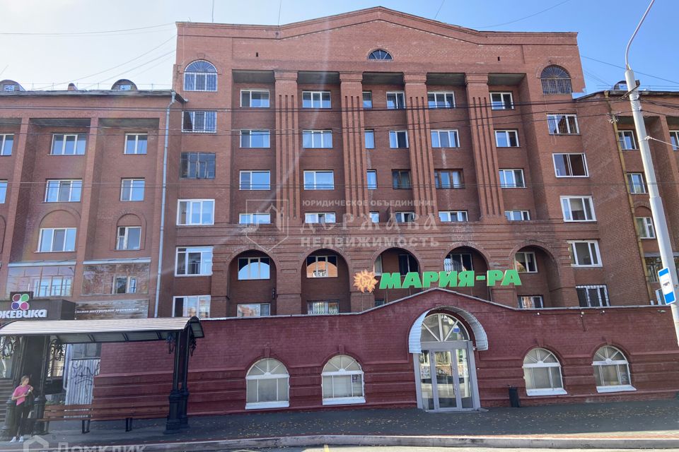Продаётся 3-комнатная квартира, 60 м²