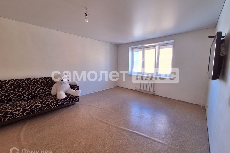 Продаётся 1-комнатная квартира, 40.2 м²