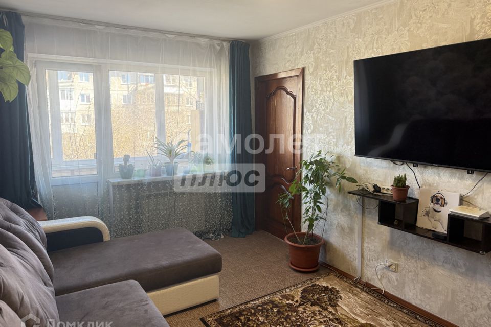 Продаётся 4-комнатная квартира, 63 м²
