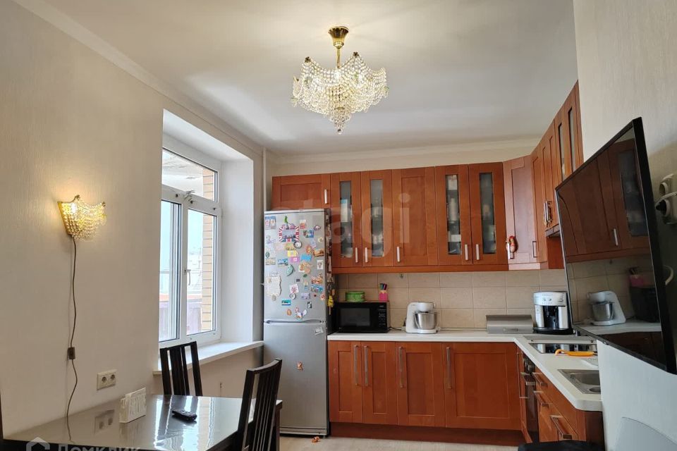 Продаётся 2-комнатная квартира, 67.4 м²