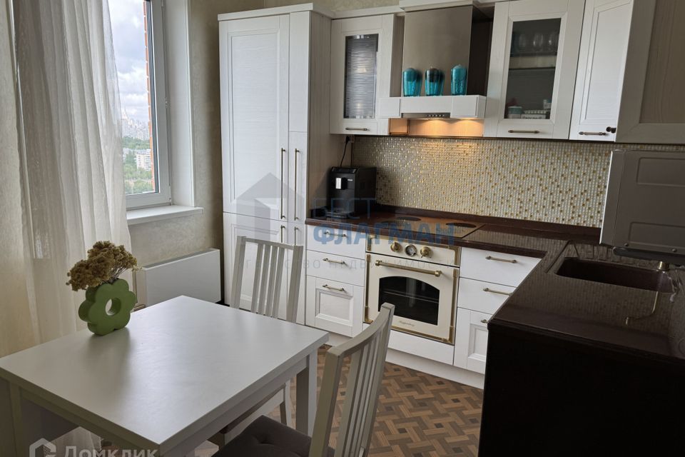 Продаётся 1-комнатная квартира, 38.3 м²