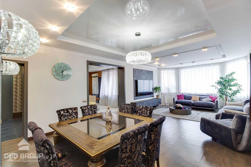 Продаётся 3-комнатная квартира, 154.1 м²