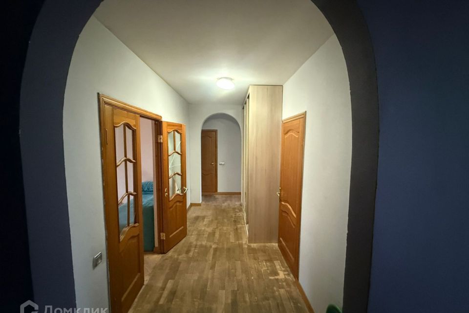 Сдаётся 4-комнатная квартира, 106 м²