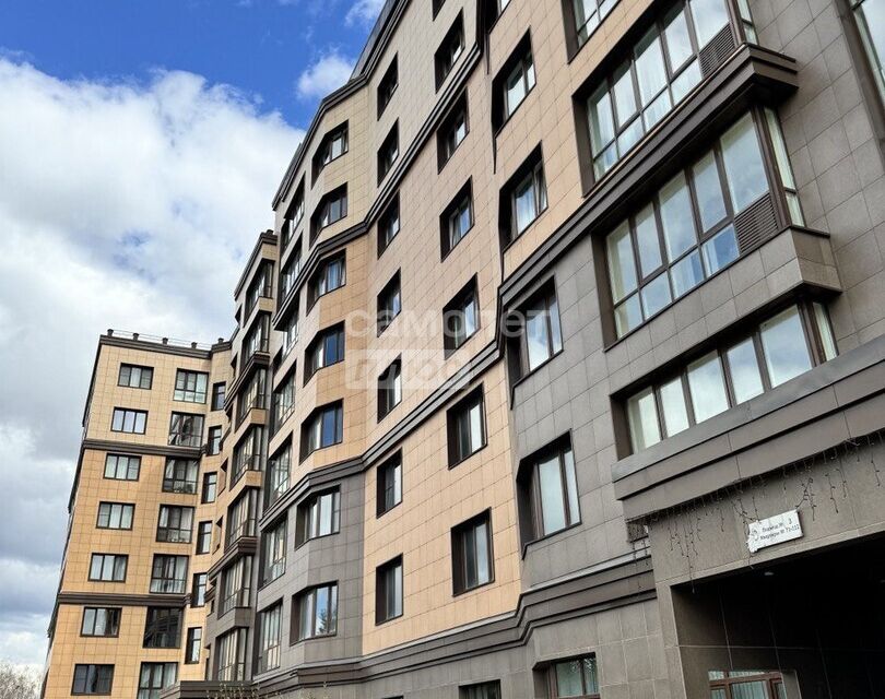 Продаётся 3-комнатная квартира, 98 м²